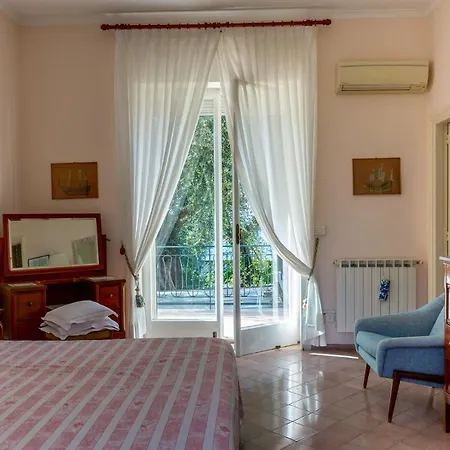 Donna Elisa Península Sorrentina